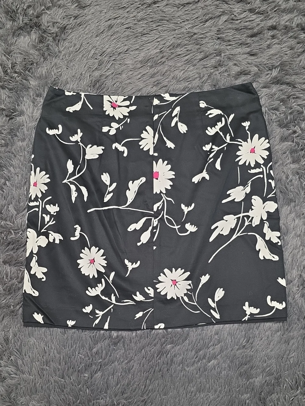 Talbots- Black Mini Skirt with White Floral Print. Size 4P. EUC